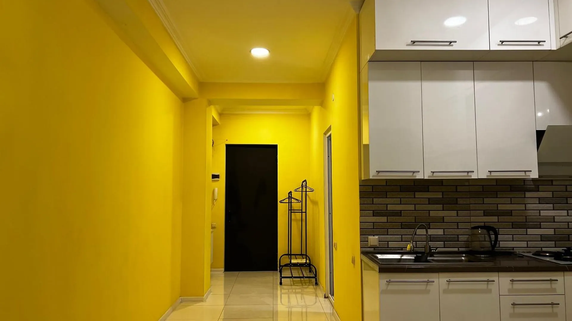 Kate Home 트빌리시